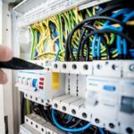 Technologia w Facility Management: Jak trendy w branży zmieniają sposób zarządzania nieruchomościami